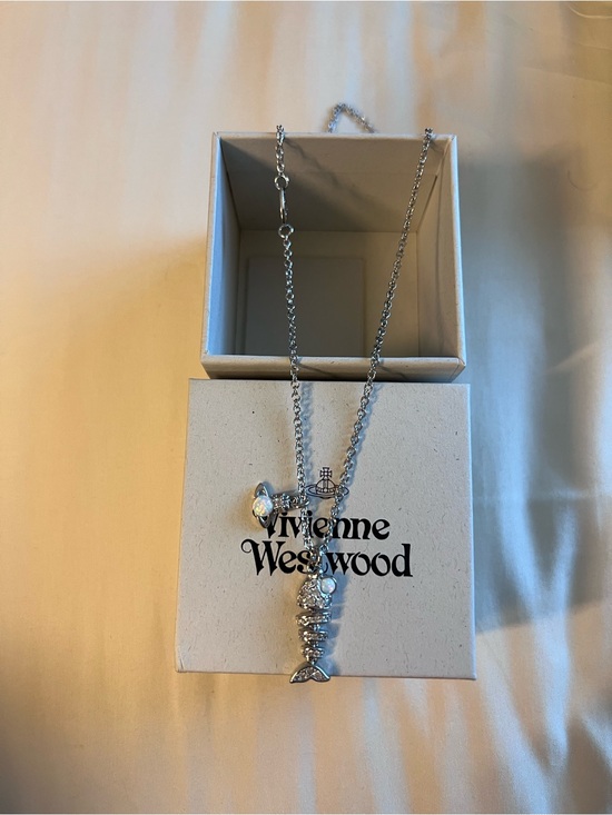 Vivienne Westwood Jewelry - Vivienne Westwood Lyall Silver Fishbone Charm Necklace with Orb Detail